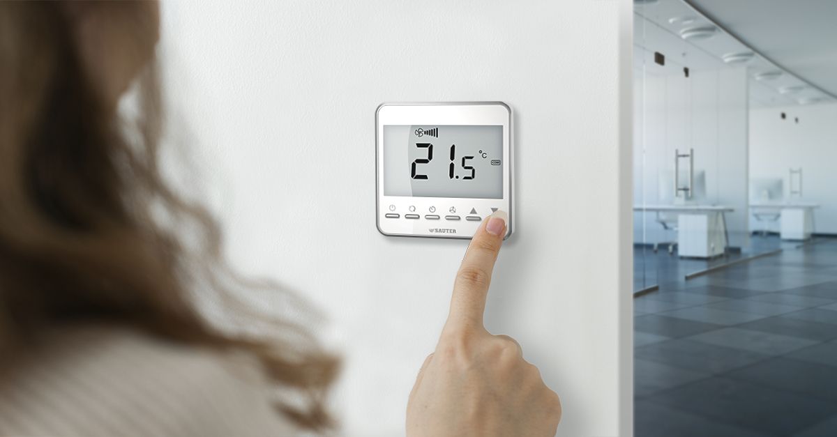 SAUTER NRFC4, the compact air conditioning thermostat